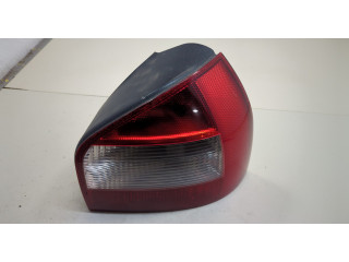 Задний фонарь 8L0945096C