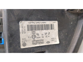 Фара передняя  Volkswagen Caddy 2010-2015 правая 