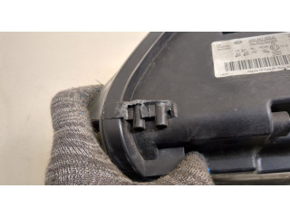 Фара передняя  Volkswagen Caddy 2004-2015 правая 