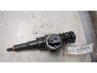 Форсунка топливная Volkswagen Golf 5 2003-2009 038130073AG