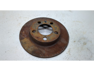 Диск тормозной Volkswagen Golf 4 1997-2005 1.6 задний 1J0615601N