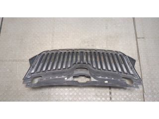 Решетка радиатора  Skoda Rapid          5JA853668