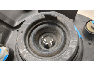 Фара передняя Mazda MPV 1999-2006 правая