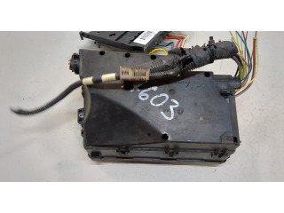 Блок предохранителей  Ford Focus 3 2014-2019      AV6Z14A003AA, CV6Z14A003BA, 14A068   