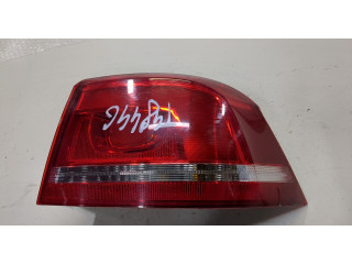 Задний фонарь          