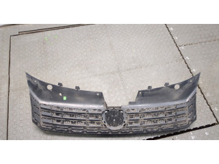 Решетка радиатора  Volkswagen Passat 7 2010-2015 Европа          3AA853651