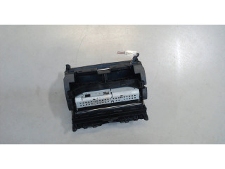 Дисплей бортового компьютера  Mercedes C W204 2007-2013 2048205497         