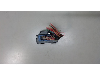 Блок предохранителей  Chevrolet Tahoe 2006-2014      1592504402    5.3