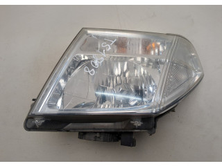 Фара передняя Nissan Pathfinder 2004-2014 левая