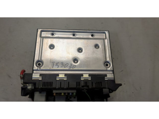 Блок предохранителей  Mercedes CLS C219 2004-2010      2115457301   