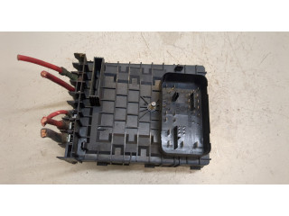 Блок предохранителей Skoda Octavia (A5) 2004-2013