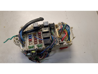 Блок предохранителей  Mitsubishi Outlander 2003-2009         