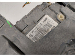 Фара передняя Audi Q7 2009-2015 правая