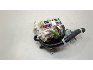 Блок предохранителей  Infiniti QX56 2010-2013      243501LA1B   