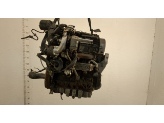 Форсунка топливная  Skoda SuperB 2008-2015    03L130277Q     