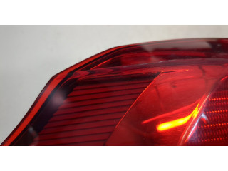 Задний фонарь Volkswagen Passat 8 2015-