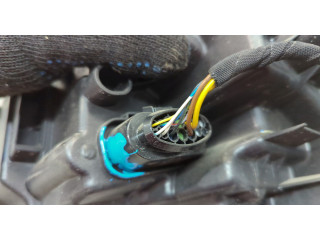 Фара передняя  Volkswagen Jetta 7 2018-2025 правая 