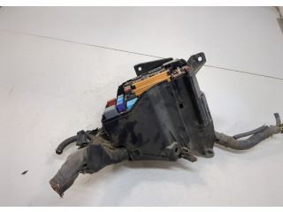 Блок предохранителей  Toyota Highlander 2 2007-2013      8272048120   