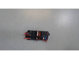 Блок предохранителей  Mercedes ML W164 2005-2011      013948411     3.5