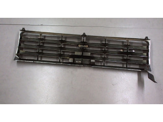 Решетка радиатора Mitsubishi Pajero 1990-2000 3.5 MB831060