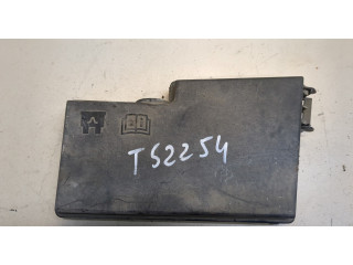 Крышка блока предохранителей  Ford Focus 2 2005-2008         