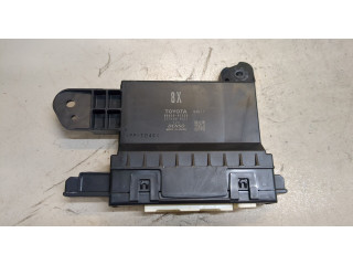 Блок комфорта  Toyota Prius 2015-2019        