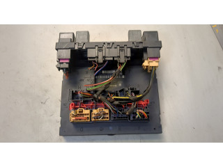 Блок предохранителей  Volkswagen Passat 6 2005-2010      3C8937049N   