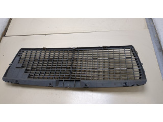 Решетка радиатора Mercedes E W210 1995-2002
