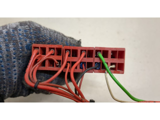 Блок предохранителей Iveco EuroCargo 2 2002-2015 98470764