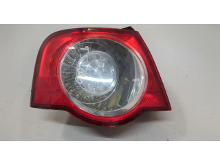 Задний фонарь          