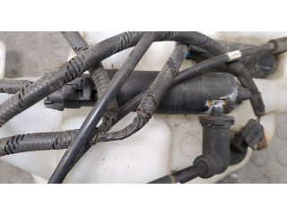 Бачок омывателя  Cadillac SRX 2004-2009    