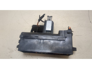 Блок предохранителей  Volkswagen Golf Plus         