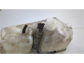 Бачок омывателя Volvo 850