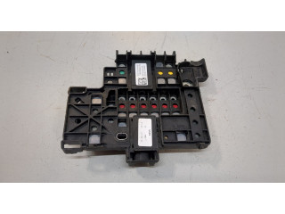 Блок предохранителей Tesla Model S 2012-2016 101327200E