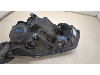 Фара передняя  Volkswagen Caddy 2004-2015 правая 