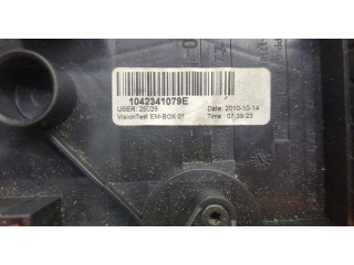 Блок предохранителей Skoda Octavia (A5) 2004-2013