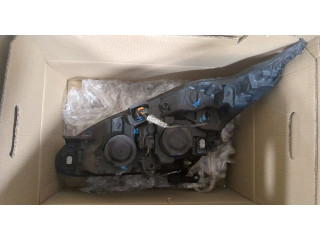 Фара передняя  Peugeot 208 2012-2019 правая 