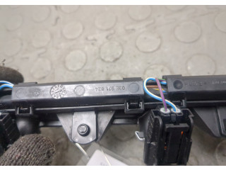 Форсунка топливная Skoda Rapid 2012-2020 03E906031C