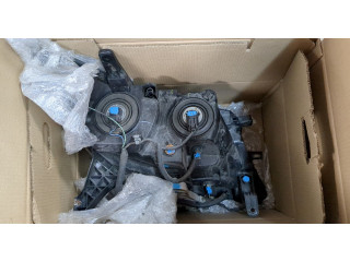 Фара передняя Nissan Pathfinder 2012-2020 левая