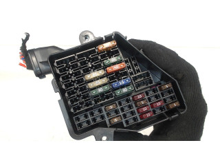 Блок предохранителей  Audi A6 (C6) 2005-2011      8D941824     2