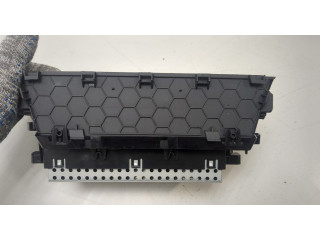 Дисплей бортового компьютера  Mercedes GLK X204 2008-2015 A2048202697       