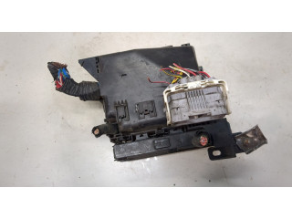 Блок предохранителей  Mitsubishi Endeavor         