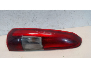 Задний фонарь 9483688 Volvo V70 2001-2008