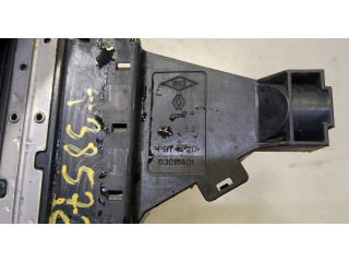 Блок предохранителей  Dacia Duster      030111401   1.6