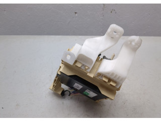 Блок комфорта  Toyota Auris E18 2012-        