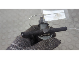 Форсунка топливная KIA Ceed 2007-2012 0445110320