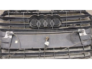 Решетка радиатора  Audi A5 (8T) 2011-2017          