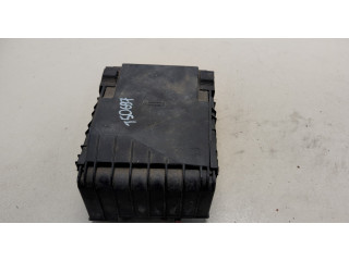 Блок предохранителей  Volkswagen Golf Plus      1K0937125   