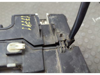 Блок предохранителей  Toyota Sequoia 2008-         