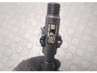 Форсунка топливная  Mercedes C W204 2006-2015    A6460700987, EJBR04201D     